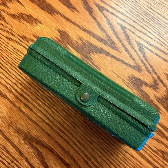 Vintage 1948 Singer Buttonholer w/ 5 button templates and Green Case #160506 - Picture 14 of 14